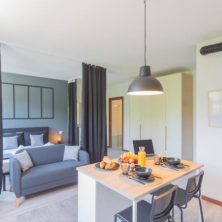 Black Loft Como By Rent All Como Zewnętrze zdjęcie