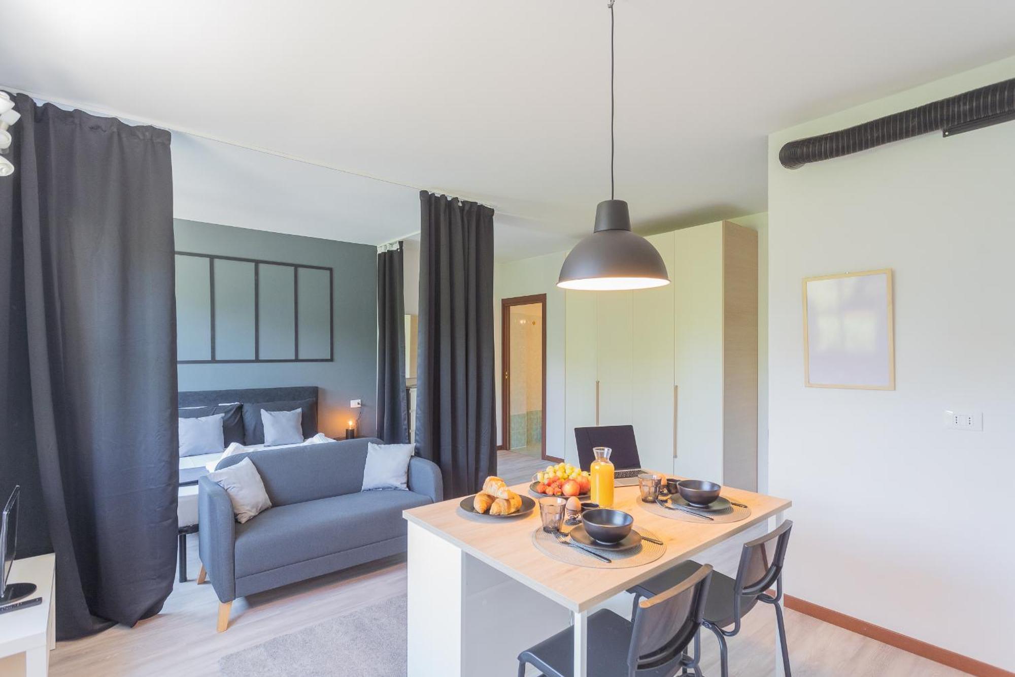 Black Loft Como By Rent All Como Zewnętrze zdjęcie