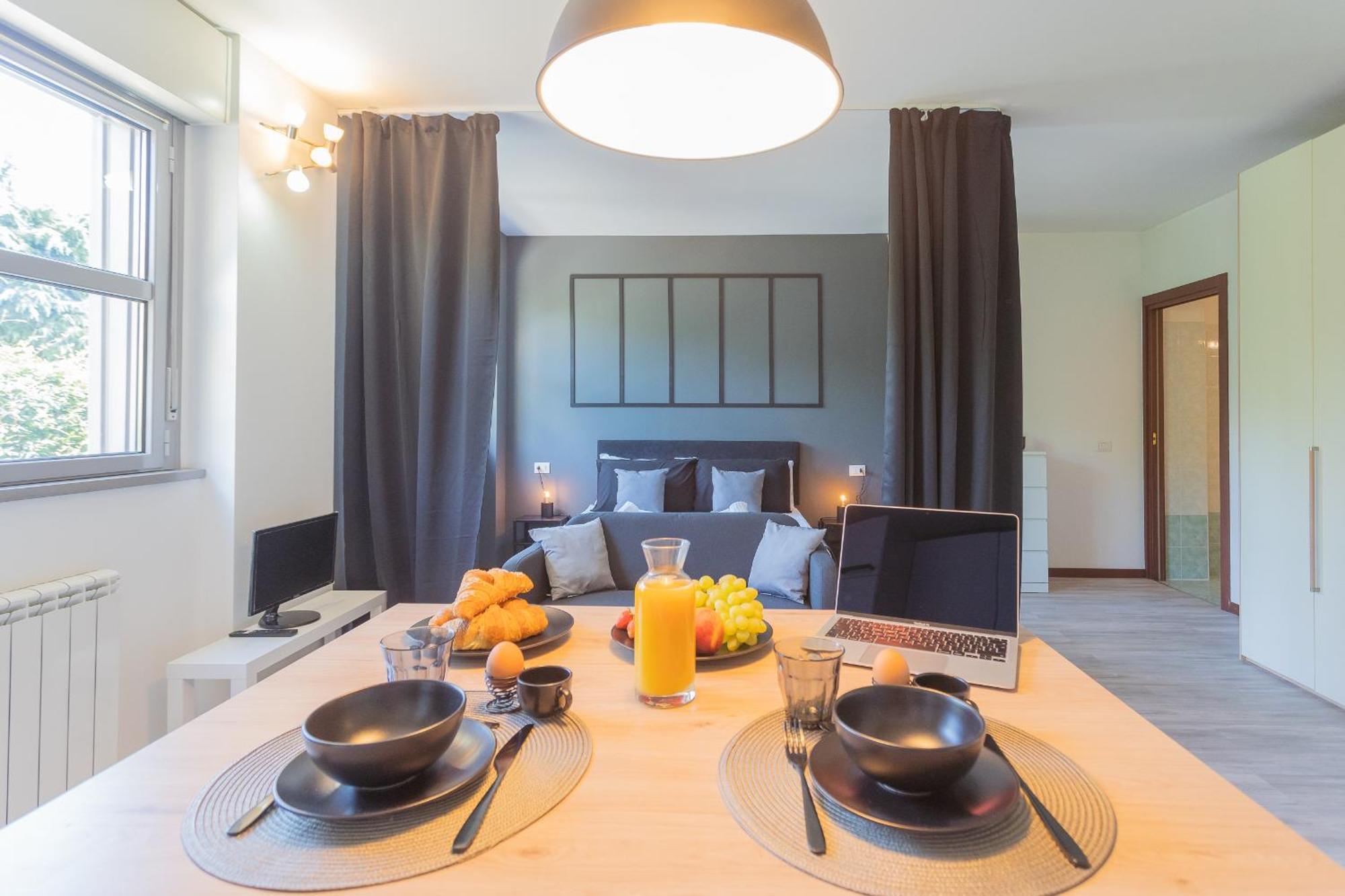 Black Loft Como By Rent All Como Zewnętrze zdjęcie