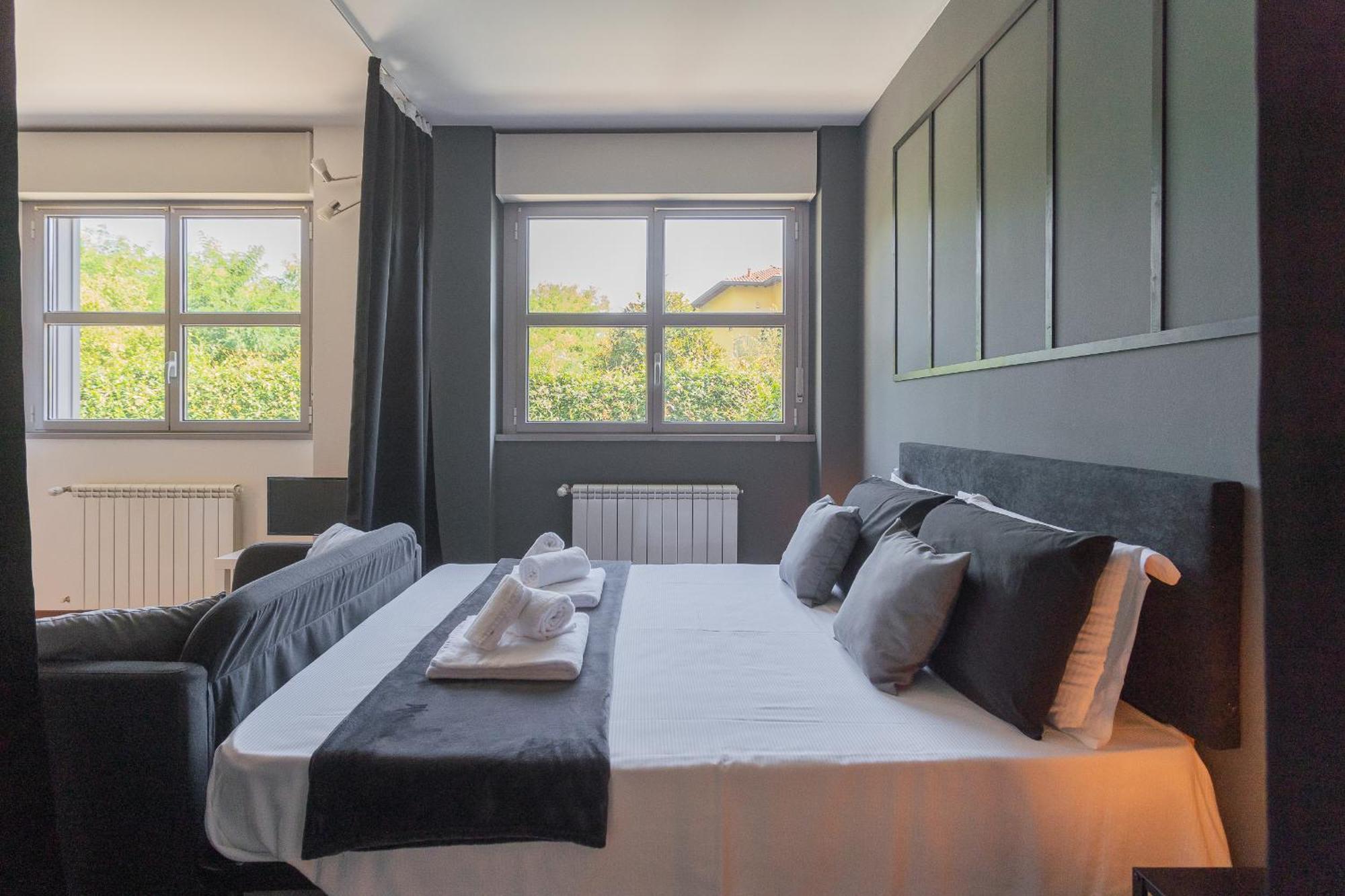 Black Loft Como By Rent All Como Zewnętrze zdjęcie